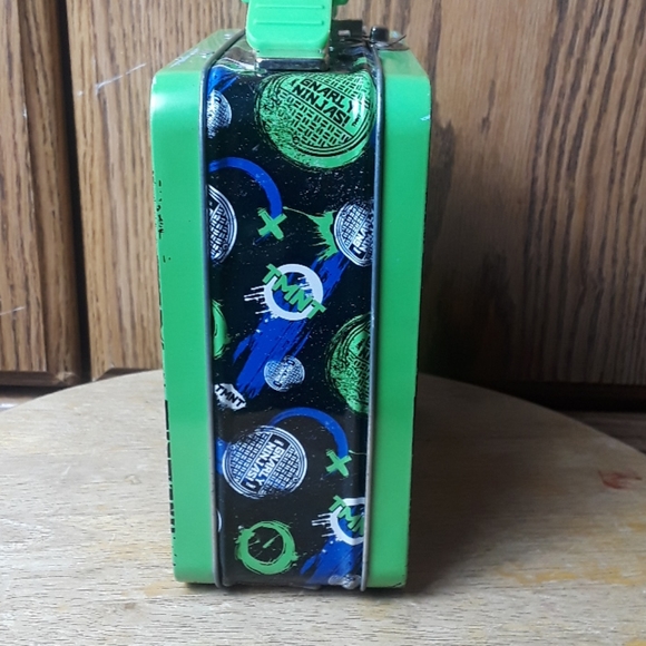 Teenage Mutant Ninja Turtles GreenTin Box 2015 - Picture 4 of 16